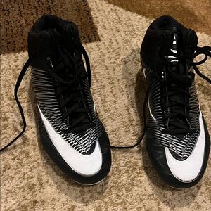 NIKE Black and White FOOTBALL CLEATS
